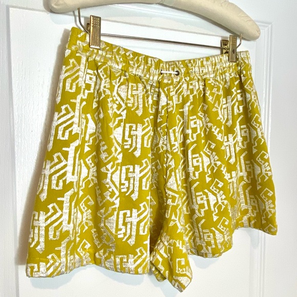 Elevenses Embroidered Gold Shorts - Picture 7 of 16